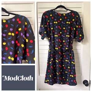ModCloth Just a Little Something Belted Shift Dress M
